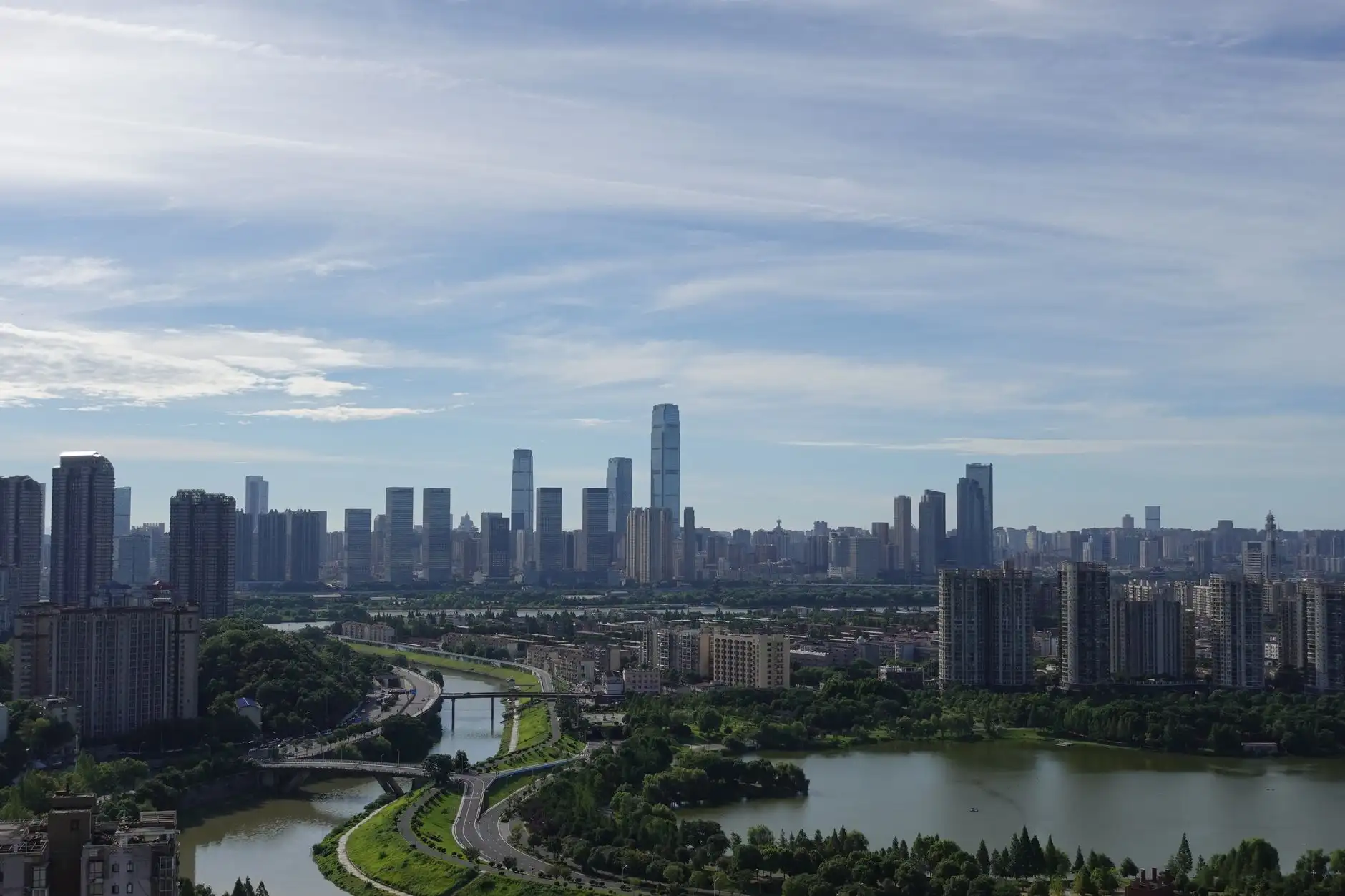 2024年餐饮门店扩张策略对比：自营与加盟模式选择